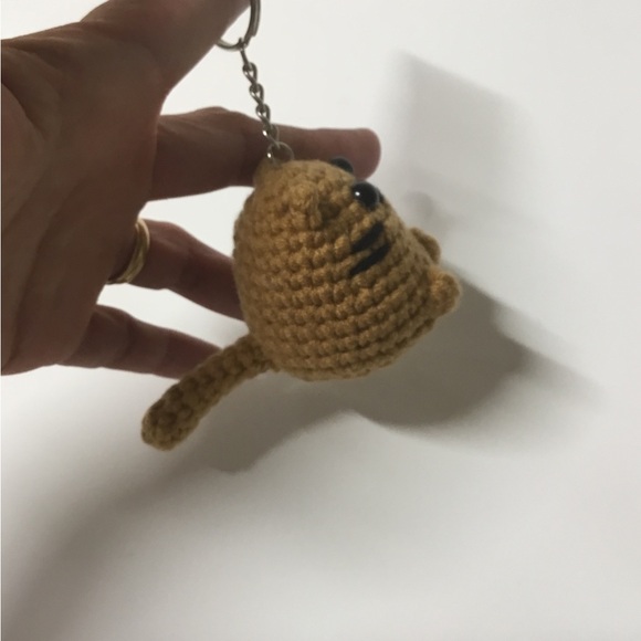 Handmade Brown Crocheted Cat Keychain new - Picture 3 of 4